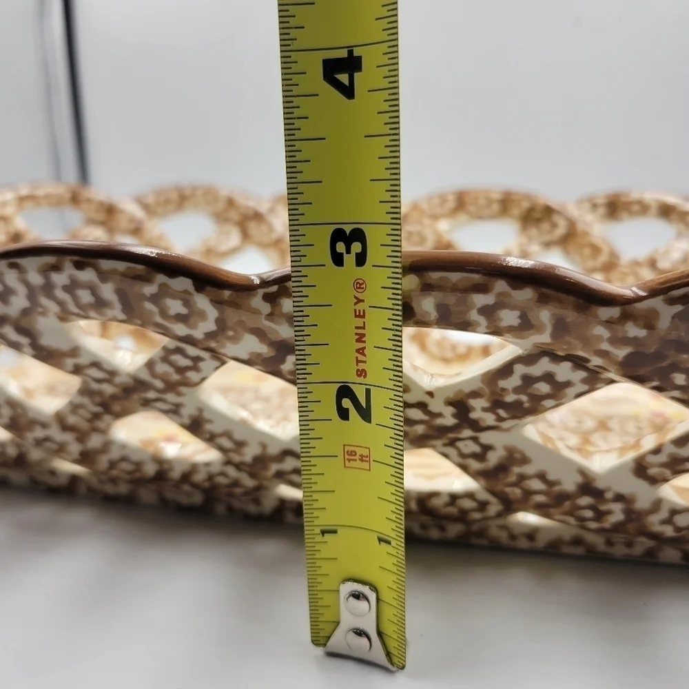 Temp-Tations By Tara Old World Brown Ceramic Bread Basket 14 1/2”L 7 1/2”W, 3”H